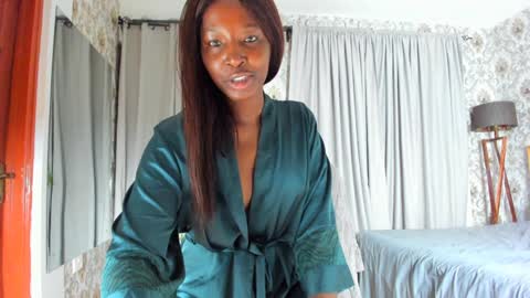 wild_joy online show from December 2024 05:17:01 AM