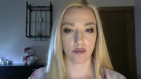 Alina online show from January 2025 11:11:02 AM