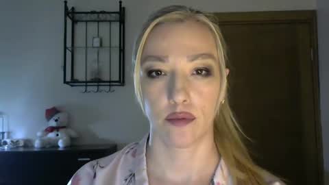 Alina online show from February 2025 11:22:02 AM