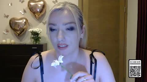 Alina online show from April 2026 08:57:02 PM