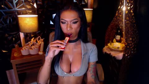 Snapshot of wildara chatting on January 2025 01:30:01 PM wildara online show from January 2025 01:30:01 PM