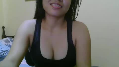 Snapshot of wildcamille chatting on February 2025 05:15:02 AM camille online show from February 2025 05:15:02 AM