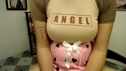 Snapshot of wildflowermitch chatting on September 2025 06:51:02 PM Mitch online show from September 2025 06:51:02 PM