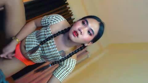 Lianelaiza online show from March 2026 06:47:02 PM