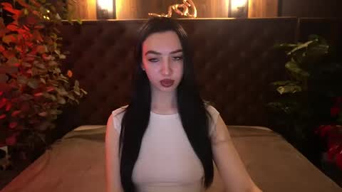 Alena online show from May 2026 06:19:02 AM