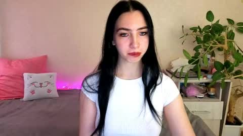 Alena online show from May 2026 04:09:01 AM