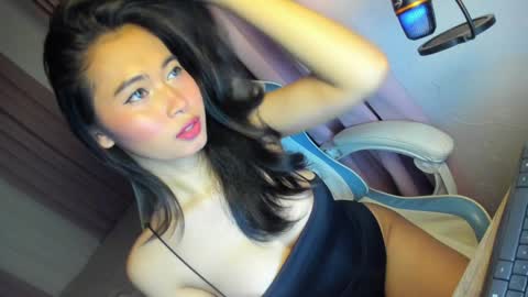 CHRISTINE online show from January 2025 02:08:02 PM