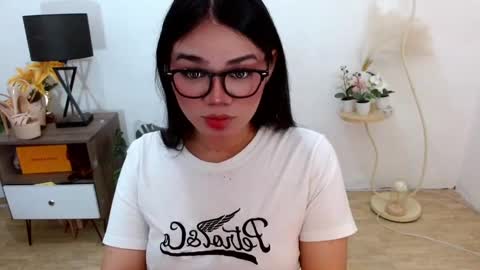 Ms Lucy online show from February 2025 08:09:02 AM