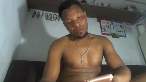 Snapshot of wilfer484725 chatting on February 2025 11:48:02 PM wilfer online show from February 2025 11:48:02 PM