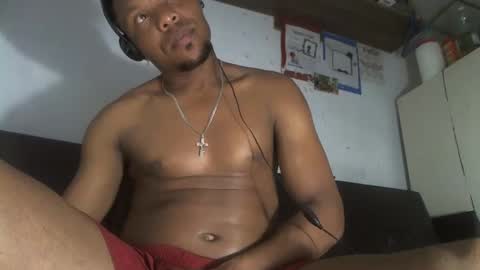 Snapshot of wilfer484725 chatting on February 2025 02:29:01 AM wilfer online show from February 2025 02:29:01 AM