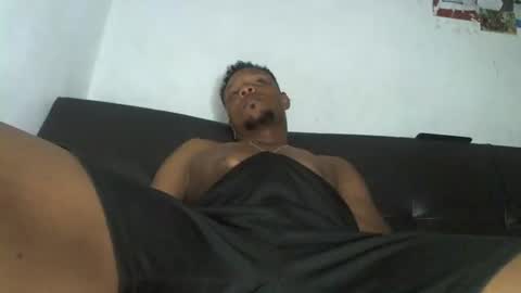 Snapshot of wilfer484725 chatting on March 2025 01:05:01 AM wilfer online show from March 2025 01:05:01 AM