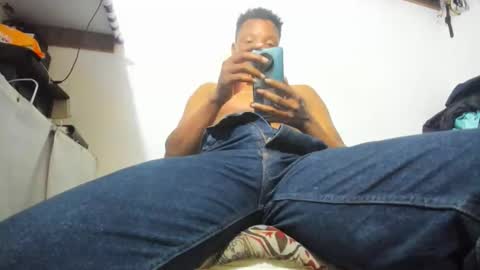 Snapshot of wilfer484725 chatting on November 2025 03:01:02 PM wilfer online show from November 2025 03:01:02 PM