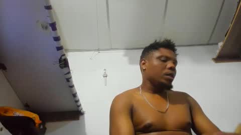 Snapshot of wilfer484725 chatting on November 2025 01:17:01 AM wilfer online show from November 2025 01:17:01 AM