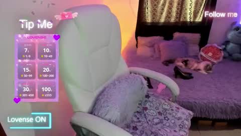 Snapshot of will_thomson_t chatting on November 2025 01:14:02 PM sofia and will online show from November 2025 01:14:02 PM