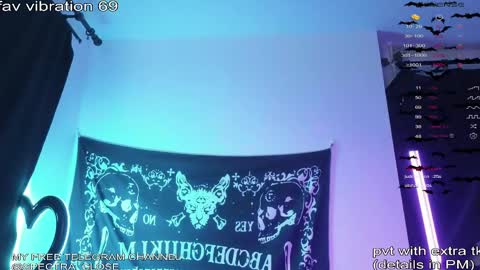 Snapshot of will_vand0m chatting on May 2026 10:27:01 PM Your virtual girlfriend online show from May 2026 10:27:01 PM
