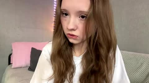 Olivia online show from May 2026 03:08:01 PM