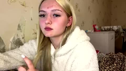 Sophia online show from April 2026 05:30:01 PM