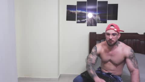 Snapshot of willhottwil1 chatting on March 2025 04:12:02 AM BISEXUAL guys playing a little FOLLOW online show from March 2025 04:12:02 AM