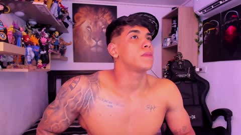 Snapshot of william_dracko9 chatting on December 2024 05:21:01 AM Dracko online show from December 2024 05:21:01 AM