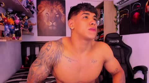 Snapshot of william_dracko9 chatting on January 2025 06:32:02 PM Dracko online show from January 2025 06:32:02 PM