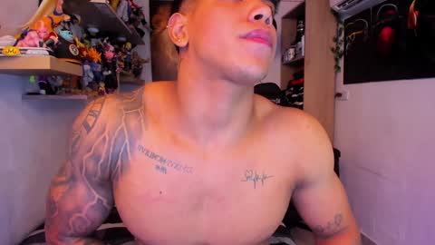 Snapshot of william_dracko9 chatting on February 2025 09:30:01 AM Dracko online show from February 2025 09:30:01 AM