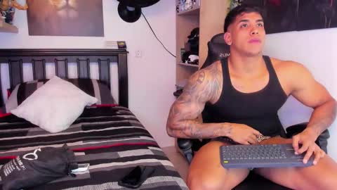 Snapshot of william_dracko9 chatting on September 2025 03:49:01 AM Dracko online show from September 2025 03:49:01 AM