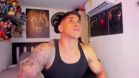 Snapshot of william_dracko9 chatting on December 2025 04:32:01 AM Dracko online show from December 2025 04:32:01 AM