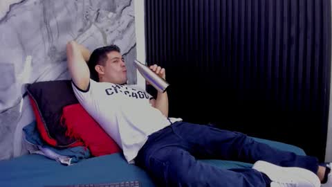 William Steel online show from November 2025 04:22:01 AM