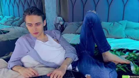 Snapshot of williamdyson chatting on November 2025 03:06:01 AM William online show from November 2025 03:06:01 AM