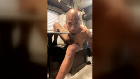 williamf369 online show from April 2026 11:15:01 AM