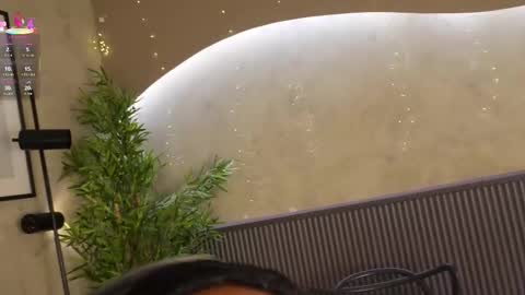 Ms Willow online show from November 2025 11:55:02 AM