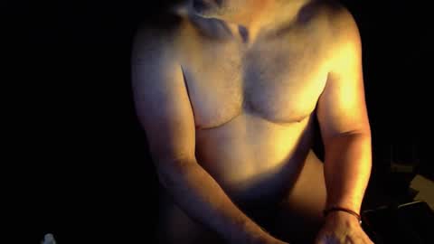 Snapshot of willwill2222 chatting on November 2025 10:10:01 PM John online show from November 2025 10:10:01 PM