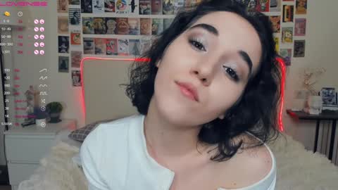 Snapshot of wine_on_lips chatting on December 2024 12:38:01 PM Amalia and Mia online show from December 2024 12:38:01 PM