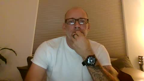 wingnutt765733 online show from March 2025 05:31:02 AM