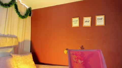 Wini Fer online show from November 2025 01:25:02 PM