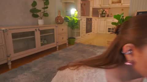 Lillian online show from May 2026 03:02:01 AM