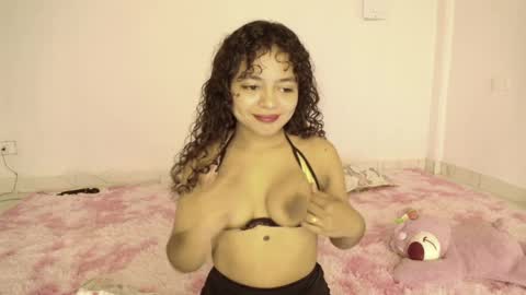  Winnifer Gonzalez  online show from June 2026 02:12:01 AM