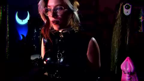 Snapshot of witch_fiona chatting on September 2025 08:09:02 PM Goddess of two strapons - Mr. long Don Mr. Pinky online show from September 2025 08:09:02 PM