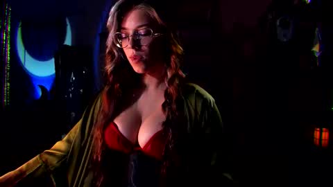 Snapshot of witch_fiona chatting on September 2025 07:46:01 PM Goddess of two strapons - Mr. long Don Mr. Pinky online show from September 2025 07:46:01 PM