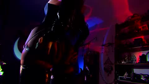 Snapshot of witch_fiona chatting on September 2025 08:22:01 PM Goddess of two strapons - Mr. long Don Mr. Pinky online show from September 2025 08:22:01 PM