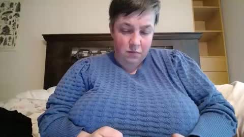 Annie online show from May 2026 10:28:02 PM