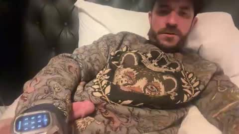 wizard310 online show from December 2025 05:02:01 AM