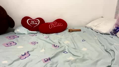 Snapshot of wizycandy_1 chatting on January 2025 11:24:01 PM Wiz and Candy online show from January 2025 11:24:01 PM