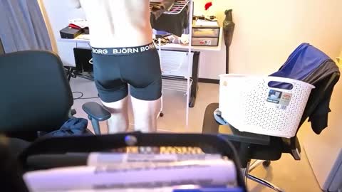 wnhz27 online show from December 2024 01:38:02 AM