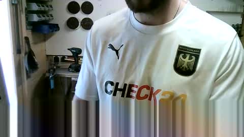 wolf021221 online show from September 2025 10:37:01 AM