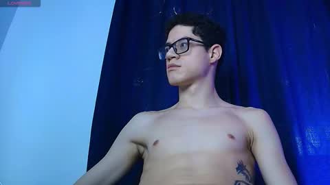  W O L F  online show from January 2026 01:49:01 PM