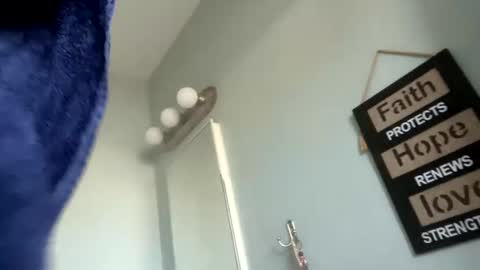 Snapshot of wolfgamer44 chatting on January 2025 06:20:02 PM wolfgamer44 online show from January 2025 06:20:02 PM