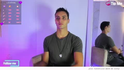 Snapshot of wolfkyng chatting on April 2026 11:49:02 AM Andrew online show from April 2026 11:49:02 AM