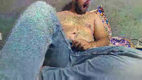 Snapshot of wolfrot chatting on December 2025 02:49:01 AM wolf boy online show from December 2025 02:49:01 AM