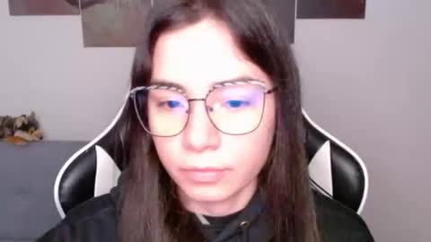 Alex online show from May 2026 01:33:01 AM